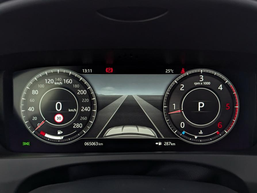 Jaguar F-Pace I Москва  - изображение 13