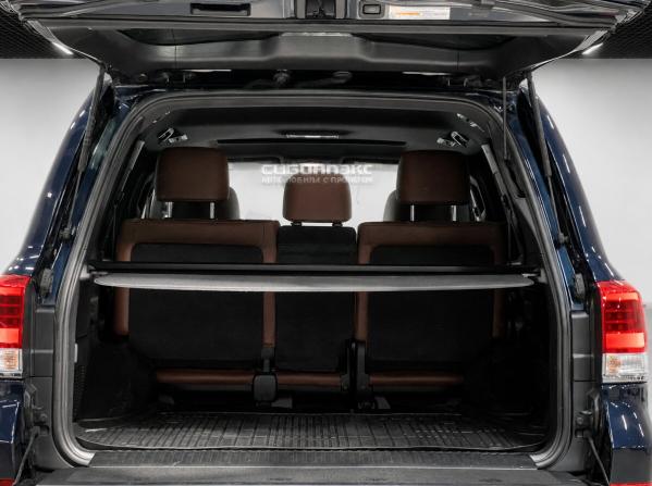 Toyota Land Cruiser 200 Series Рестайлинг 2 с пробегом 2019 года, цена 10 699 000 рублей, 33598 км, внедорожник, Автокод Объявления