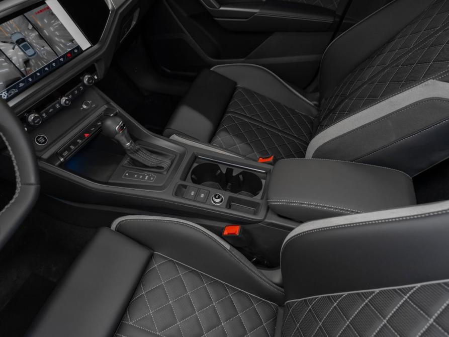 Audi Q3 II (F3) Москва  - изображение 15