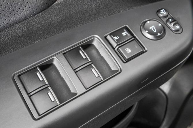Honda CR-V IV Рестайлинг с пробегом 2015 года, цена 2 599 000 рублей, 115000 км, внедорожник, Автокод Объявления