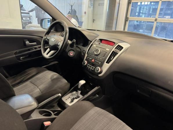 Kia Ceed I Рестайлинг с пробегом 2010 года, цена 650 000 рублей, 290729 км, хэтчбек, Автокод Объявления