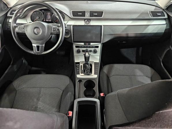 Volkswagen Passat B7 с пробегом 2013 года, цена 987 000 рублей, 180000 км, седан, Автокод Объявления
