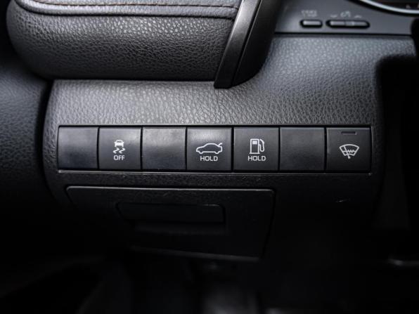 Toyota Camry VIII (XV70) с пробегом 2020 года, цена 2 650 000 рублей, 227045 км, седан, Автокод Объявления