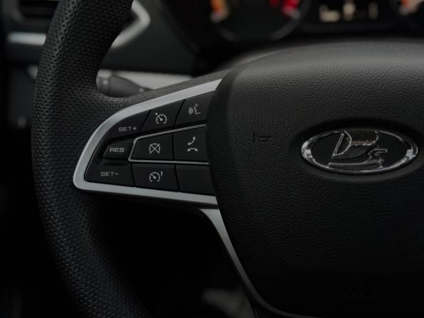 Lada (ВАЗ) Vesta I Рестайлинг (NG) с пробегом 2023 года, цена 1 279 990 рублей, 45787 км, седан, Автокод Объявления