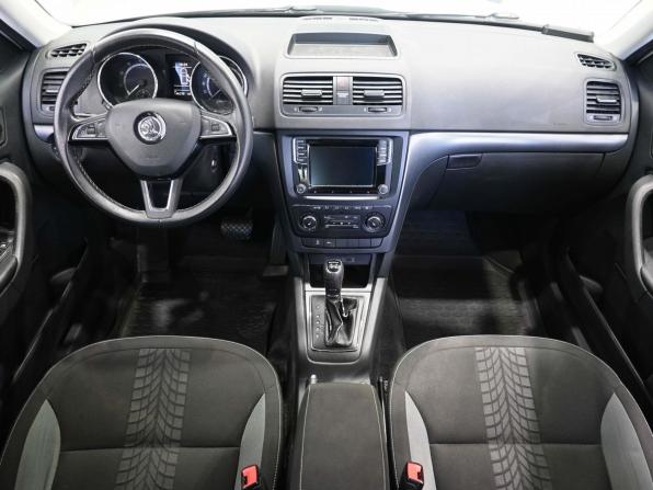 Skoda Yeti I Рестайлинг с пробегом 2017 года, цена 1 334 900 рублей, 146208 км, внедорожник, Автокод Объявления