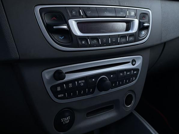 Renault Megane III с пробегом 2009 года, цена 440 000 рублей, 217785 км, хэтчбек, Автокод Объявления