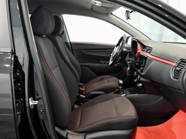 Kia Rio IV Рестайлинг с пробегом 2020 года, цена 1 880 000 рублей, 76600 км, хэтчбек, Автокод Объявления