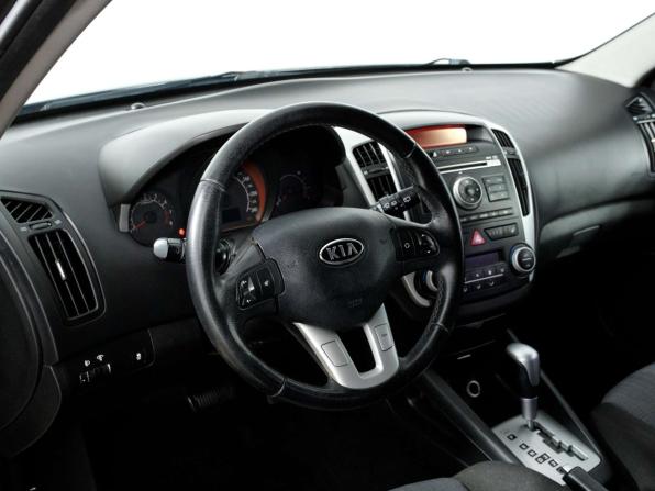 Kia Ceed I Рестайлинг с пробегом 2012 года, цена 648 000 рублей, 246418 км, хэтчбек, Автокод Объявления