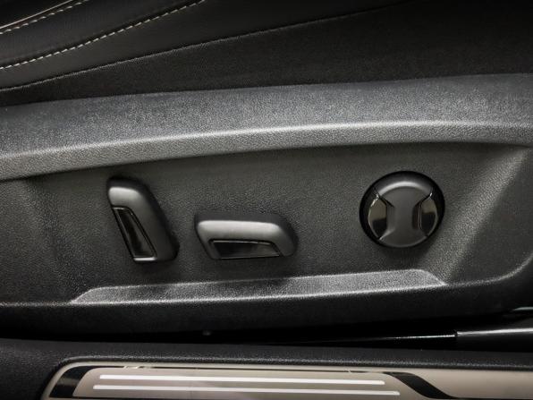 Volkswagen Passat B8 Рестайлинг с пробегом 2023 года, цена 3 450 000 рублей, 27903 км, седан, Автокод Объявления