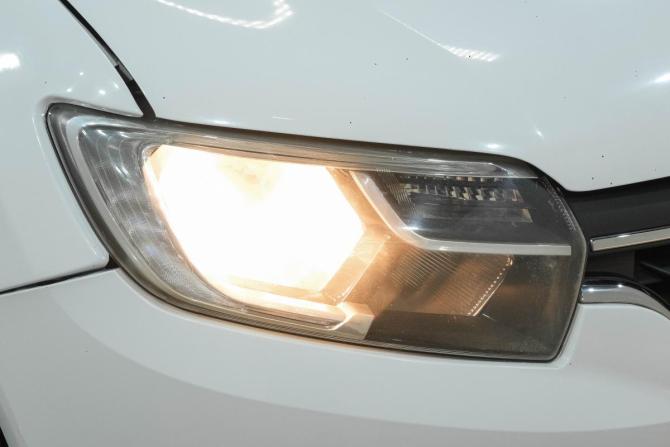 Renault Logan II Рестайлинг с пробегом 2021 года, цена 499 000 рублей, 318000 км, седан, Автокод Объявления