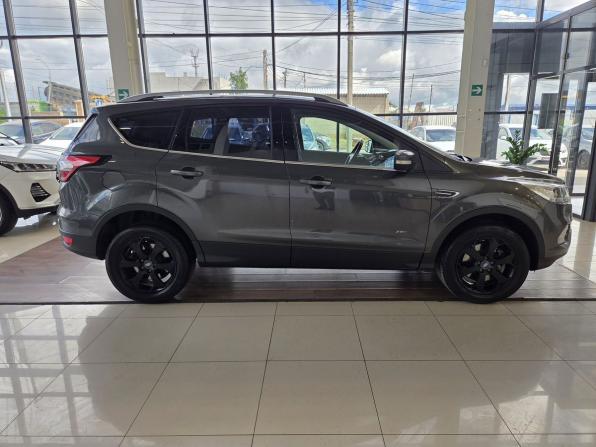 Ford Kuga II Рестайлинг с пробегом 2017 года, цена 1 475 000 рублей, 195442 км, внедорожник, Автокод Объявления