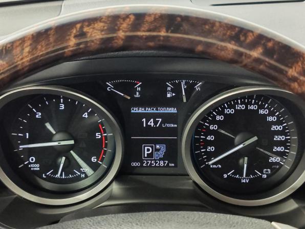 Toyota Land Cruiser 200 Series Рестайлинг 1 с пробегом 2013 года, цена 3 649 000 рублей, 275286 км, внедорожник, Автокод Объявления