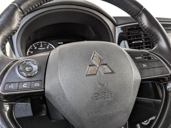 Mitsubishi Outlander III Рестайлинг 2 с пробегом 2016 года, цена 2 045 000 рублей, 85902 км, внедорожник, Автокод Объявления