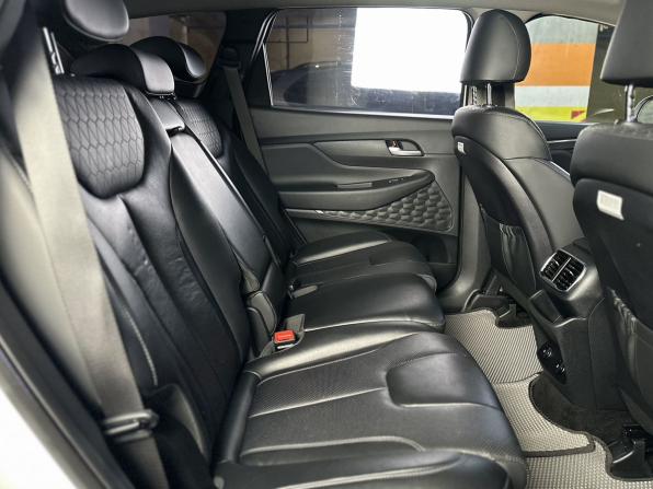 Hyundai Santa Fe IV с пробегом 2019 года, цена 2 700 000 рублей, 93290 км, внедорожник, Автокод Объявления