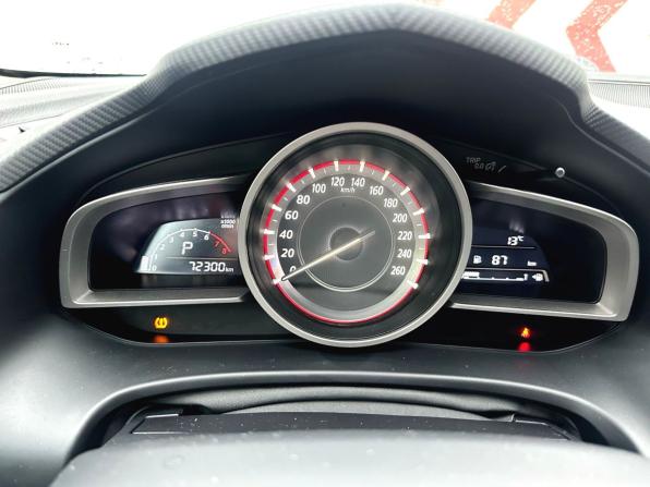 Mazda 3 III (BM) с пробегом 2014 года, цена 1 350 000 рублей, 72286 км, хэтчбек, Автокод Объявления