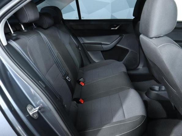 Skoda Rapid I с пробегом 2014 года, цена 889 000 рублей, 144037 км, лифтбек, Автокод Объявления