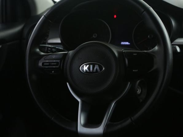 Kia Rio IV с пробегом 2018 года, цена 899 000 рублей, 202000 км, седан, Автокод Объявления