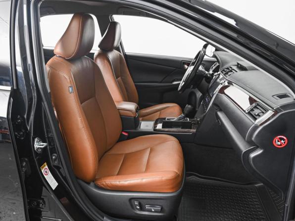 Toyota Camry VII (XV50) Рестайлинг с пробегом 2017 года, цена 1 960 000 рублей, 150722 км, седан, Автокод Объявления