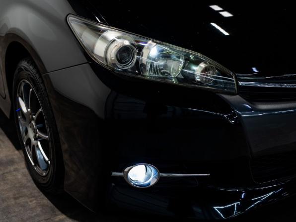 Toyota Wish II Рестайлинг с пробегом 2014 года, цена 1 650 000 рублей, 104000 км, минивэн, Автокод Объявления