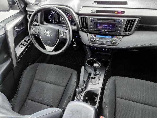 Toyota RAV4 IV (XA40) Рестайлинг с пробегом 2017 года, цена 2 469 000 рублей, 123002 км, внедорожник, Автокод Объявления