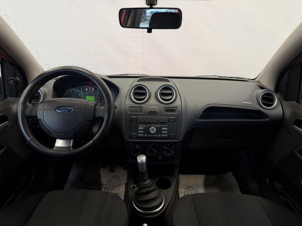 Ford Fiesta Mk5 с пробегом 2008 года, цена 330 000 рублей, 187517 км, хэтчбек, Автокод Объявления