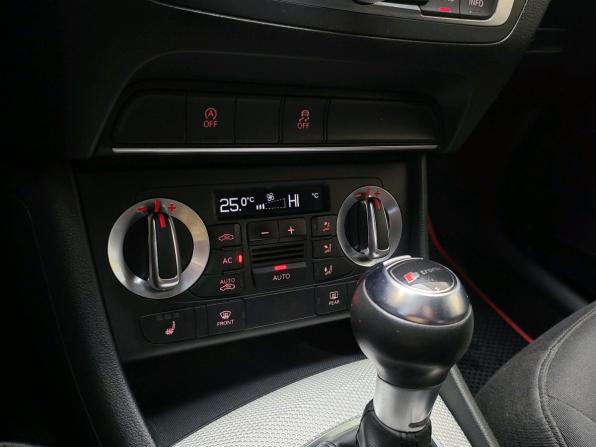 Audi Q3 I (8U) с пробегом 2012 года, цена 1 490 000 рублей, 170000 км, внедорожник, Автокод Объявления