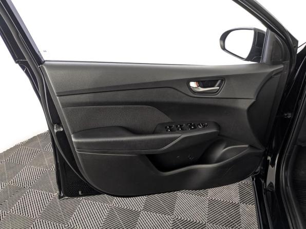 Hyundai Solaris II с пробегом 2018 года, цена 1 150 000 рублей, 189000 км, седан, Автокод Объявления