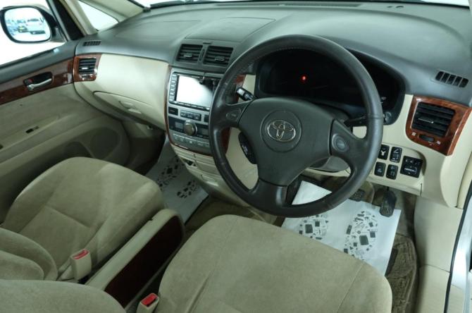 Toyota Ipsum II (M20) с пробегом 2003 года, цена 739 000 рублей, 229740 км, компактвэн, Автокод Объявления