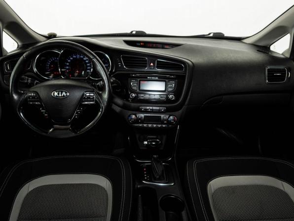 Kia Ceed II с пробегом 2012 года, цена 1 250 000 рублей, 129000 км, хэтчбек, Автокод Объявления