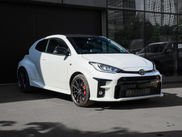 Toyota Yaris IV с пробегом 2022 года, цена 3 500 000 рублей, 19528 км, хэтчбек, Автокод Объявления