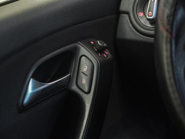 Volkswagen Polo V с пробегом 2011 года, цена 669 000 рублей, 180951 км, хэтчбек, Автокод Объявления