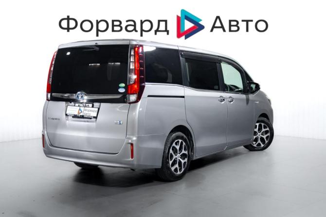 Toyota Esquire I с пробегом 2016 года, цена 1 980 000 рублей, 155388 км, минивэн, Автокод Объявления