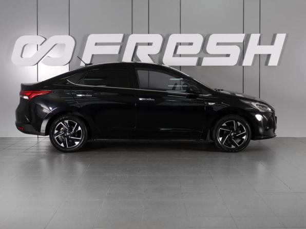 Hyundai Solaris II Рестайлинг с пробегом 2020 года, цена 1 699 030 рублей, 94858 км, седан, Автокод Объявления