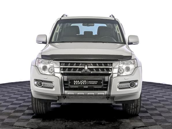 Mitsubishi Pajero IV Рестайлинг 2 с пробегом 2018 года, цена 2 900 000 рублей, 142613 км, внедорожник, Автокод Объявления