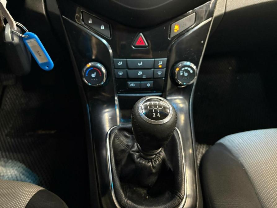 Chevrolet Cruze I Санкт-Петербург  - изображение 16