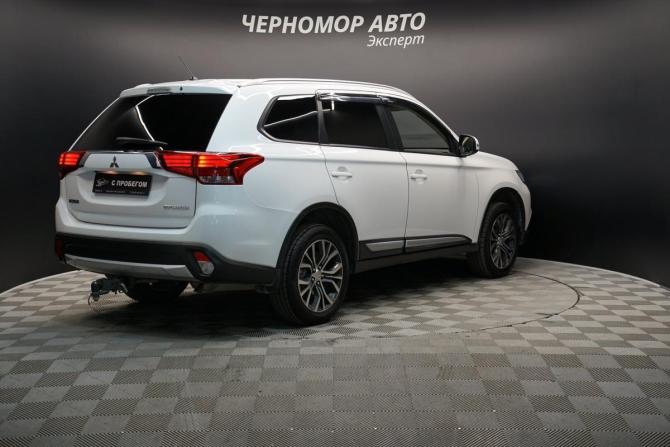 Mitsubishi Outlander III Рестайлинг 2 с пробегом 2016 года, цена 1 890 000 рублей, 158000 км, внедорожник, Автокод Объявления