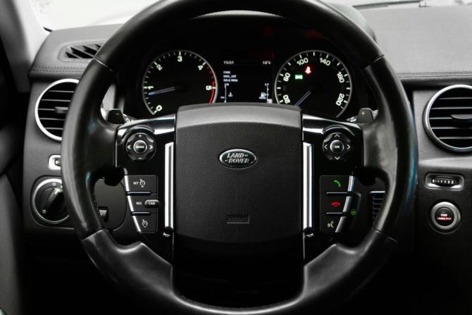 Land Rover Discovery IV Рестайлинг с пробегом 2015 года, цена 1 875 000 рублей, 297040 км, внедорожник, Автокод Объявления
