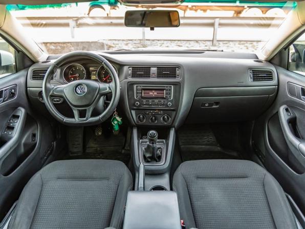 Volkswagen Jetta VI Рестайлинг с пробегом 2015 года, цена 1 048 000 рублей, 223196 км, седан, Автокод Объявления