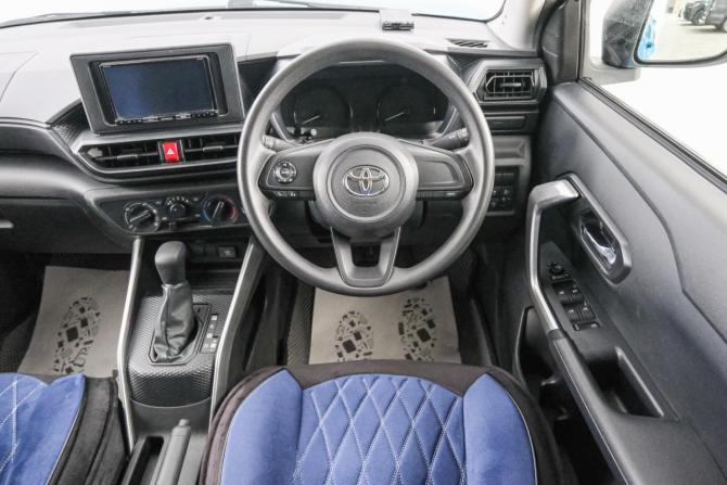 Toyota Raize I с пробегом 2022 года, цена 1 459 000 рублей, 93800 км, внедорожник, Автокод Объявления