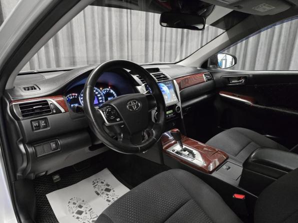Toyota Camry VII (XV50) с пробегом 2013 года, цена 1 540 000 рублей, 205000 км, седан, Автокод Объявления