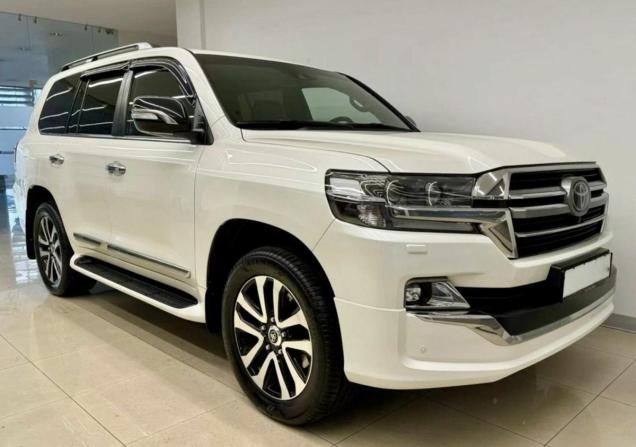Toyota Land Cruiser 200 Series Рестайлинг 2 с пробегом 2019 года, цена 8 450 000 рублей, 134000 км, внедорожник, Автокод Объявления
