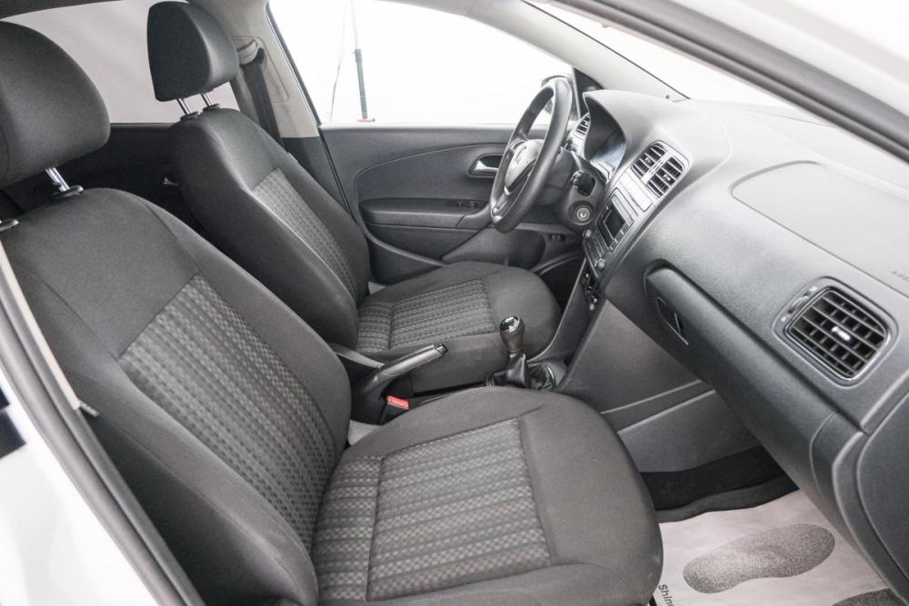 Volkswagen Polo V Рестайлинг Красноярск  - изображение 14