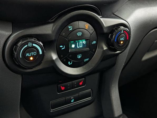 Ford EcoSport I с пробегом 2018 года, цена 995 000 рублей, 180286 км, внедорожник, Автокод Объявления