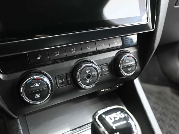 Skoda Octavia III (A7) с пробегом 2016 года, цена 1 359 900 рублей, 243000 км, лифтбек, Автокод Объявления
