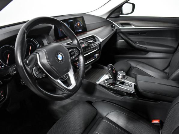 BMW 5 серии VII (G30/G31/G38) с пробегом 2018 года, цена 3 860 000 рублей, 61488 км, седан, Автокод Объявления