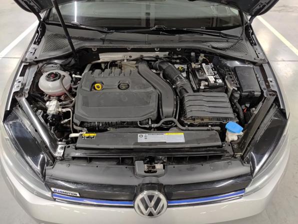 Volkswagen Golf VII Рестайлинг с пробегом 2019 года, цена 1 639 000 рублей, 191200 км, универсал, Автокод Объявления