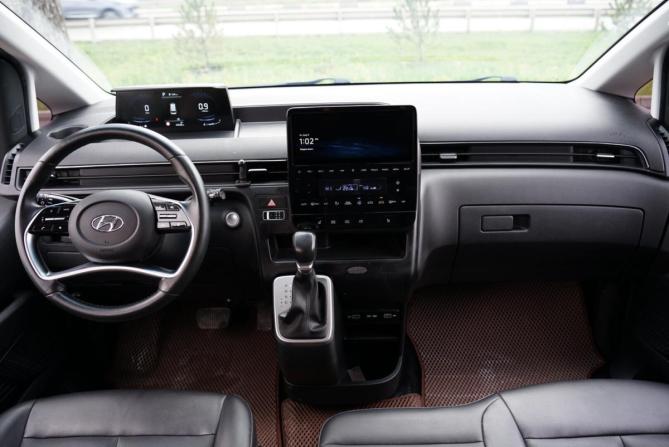 Hyundai Staria I с пробегом 2021 года, цена 5 245 000 рублей, 32000 км, минивэн, Автокод Объявления