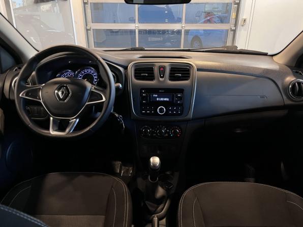 Renault Sandero II Рестайлинг с пробегом 2021 года, цена 1 290 000 рублей, 99010 км, хэтчбек, Автокод Объявления
