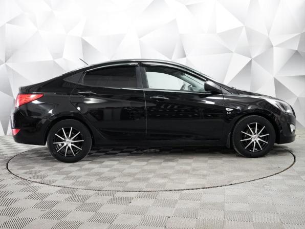 Hyundai Solaris I Рестайлинг с пробегом 2016 года, цена 931 000 рублей, 225000 км, седан, Автокод Объявления