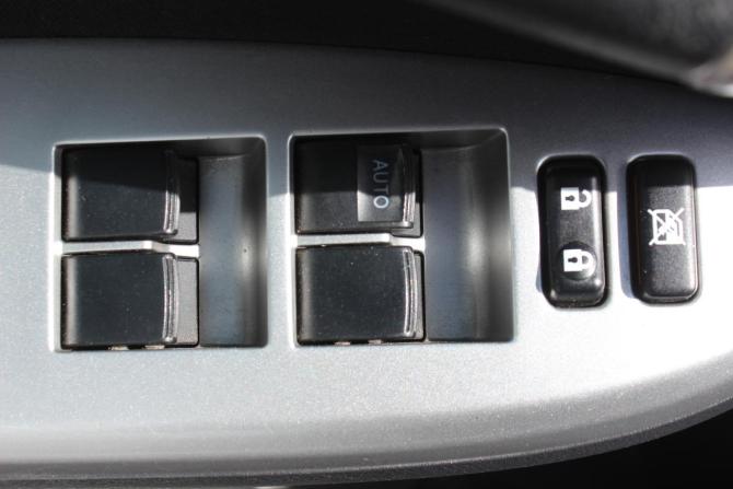Toyota Corolla X (E140 E150) Рестайлинг с пробегом 2011 года, цена 1 237 000 рублей, 86442 км, седан, Автокод Объявления
